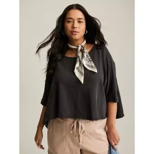 NWT Festi by Torrid charcoal oversized dolman sleeve asymmetrical top (4/4X)